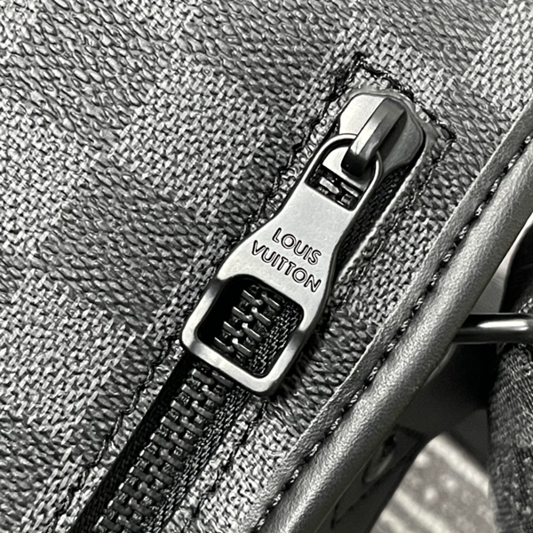 ルイヴィトンバッグ角部分ディテール